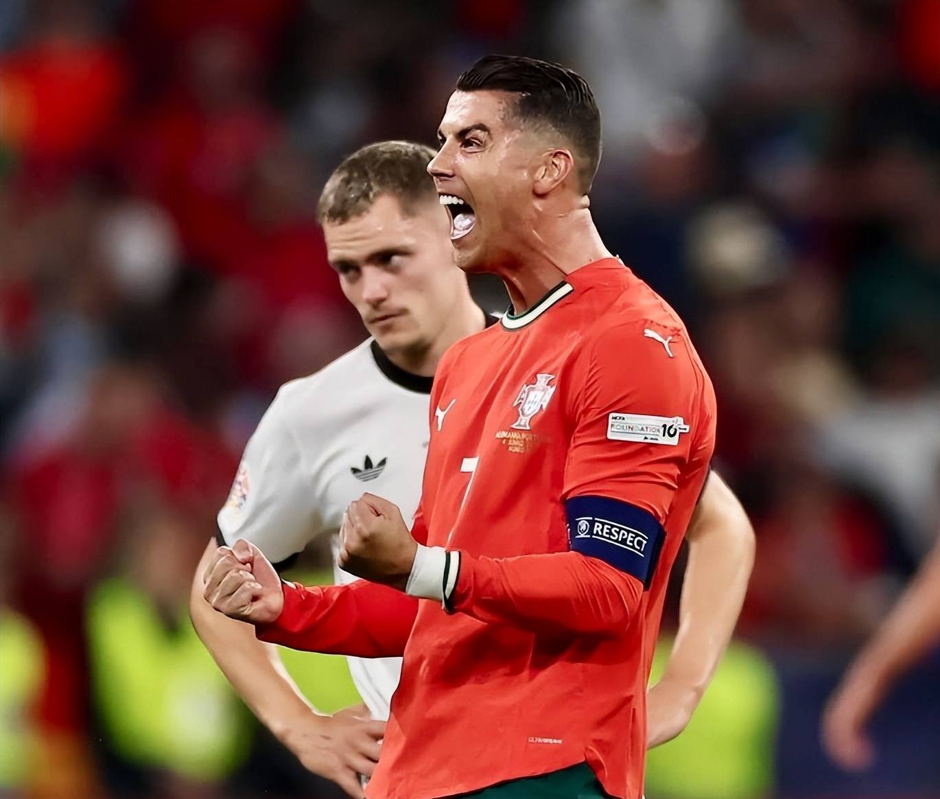 九游体育-加拿大队带队取胜！，C罗重要时刻比赛局势复杂气势如虹延续(加拿大职业联赛直播)