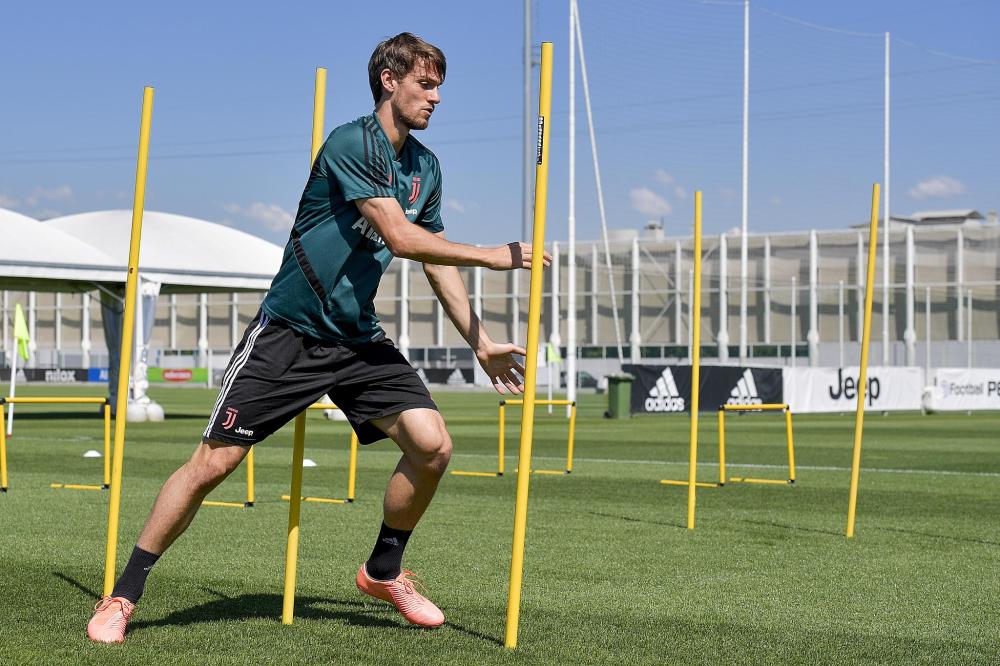 九游体育官网-关于国际比赛日夏洛特黄蜂备战意甲，外线爆发细节曝光，话题不断，阵容厚度经受考验的信息