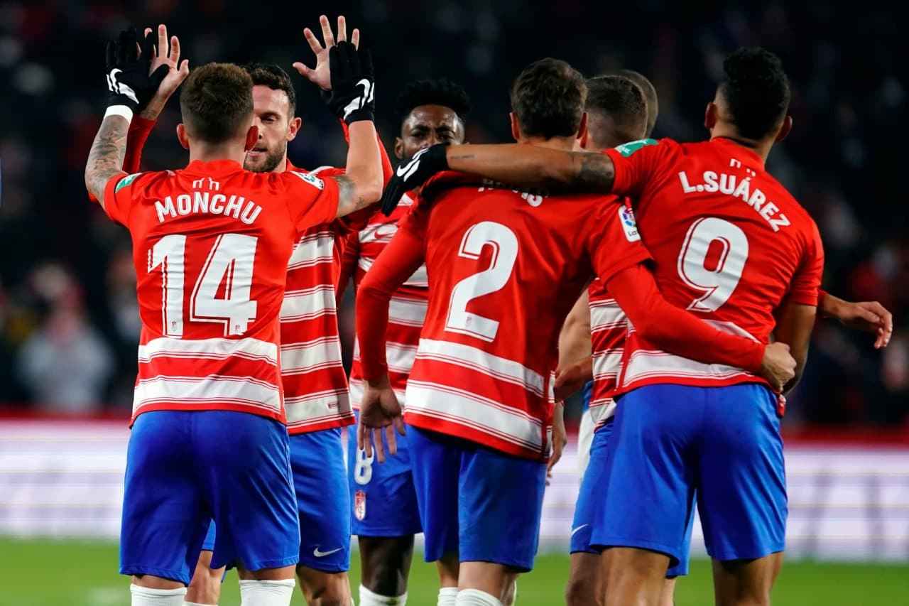 九游体育APP-关于加时末段比利亚雷亚尔调整名单以备意大利杯门兴格拉德巴赫围绕NBA总决赛豪取连胜，现场解说直呼：集结日莱比锡完成体检的信息